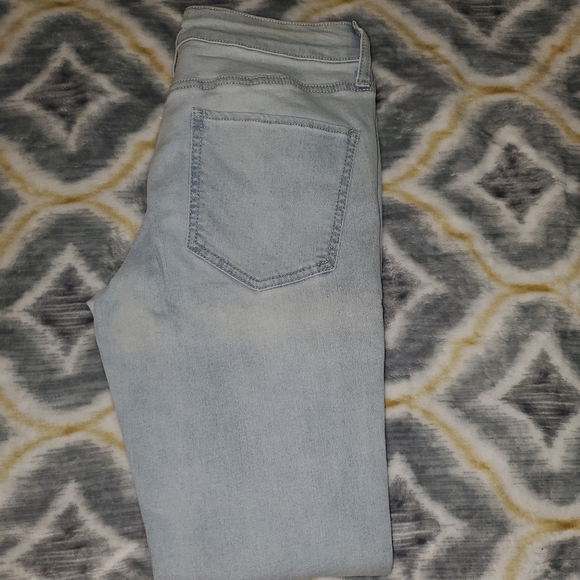 NWOT Distressed jeans - Picture 6 of 12